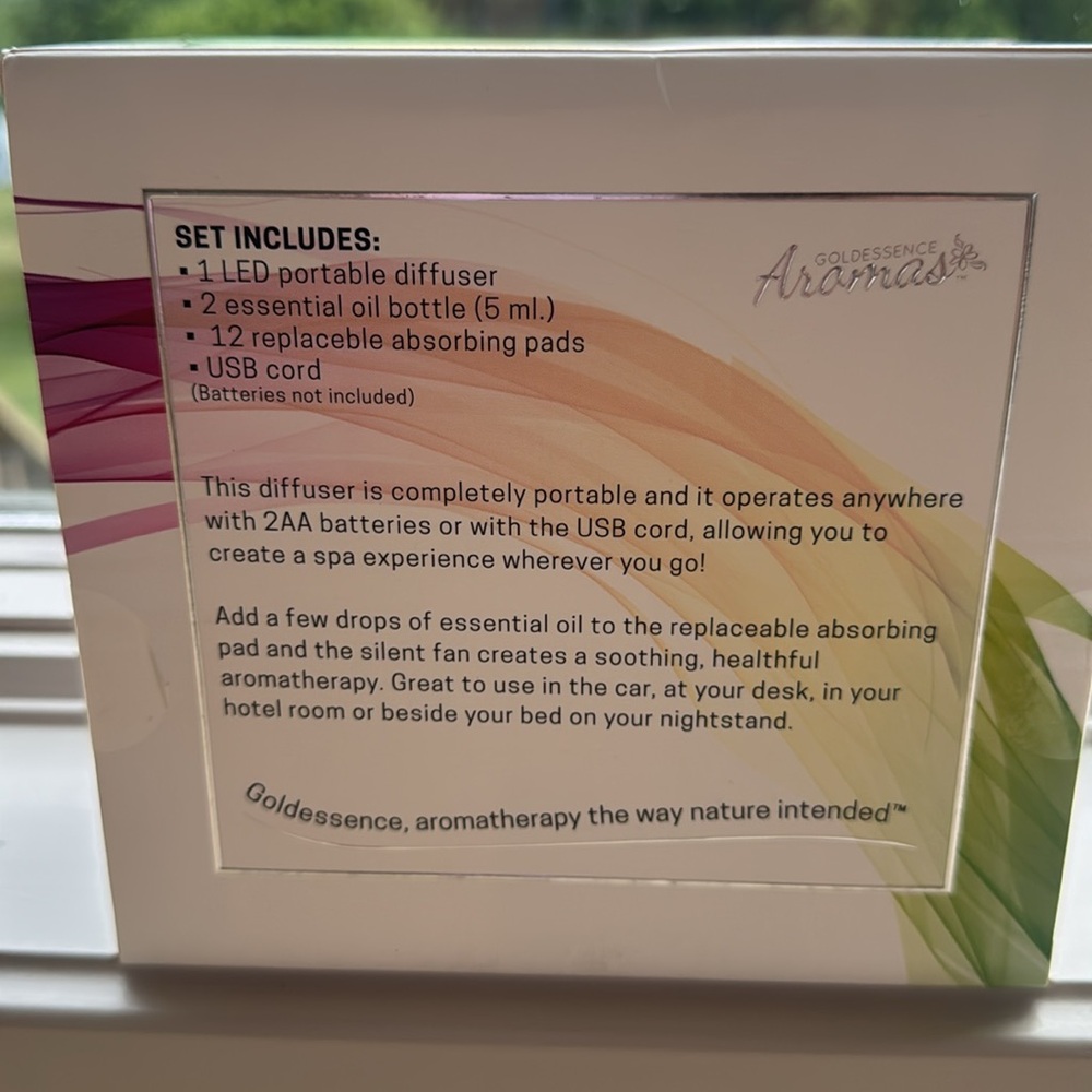 Color LED Portable Diffuser Gift Set NWT - Picture 2 of 3